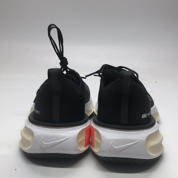 Women’s ZoomX Invincible Run 3 Wide Black/White FN7997-001 NWOB - Picture 4 of 5